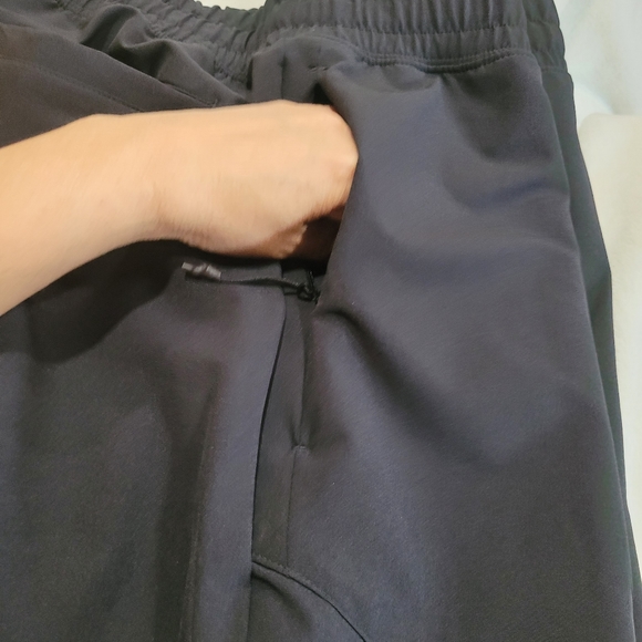 Adidas woven pants - Picture 15 of 16
